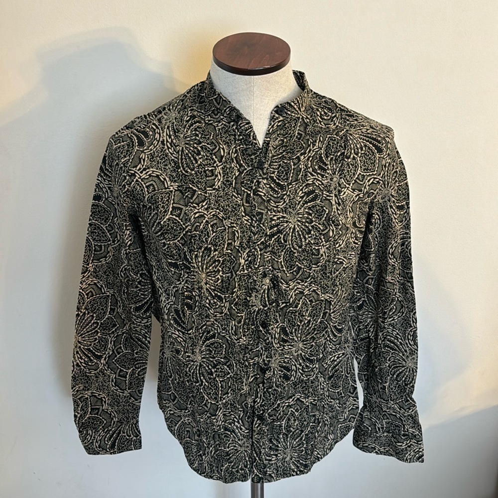 Jones NewYork Signature Brown Print Button Down Shirt - Medium